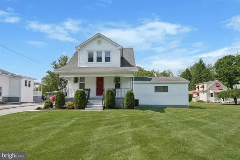 2426 Mill Rd, Ogden, PA 19061