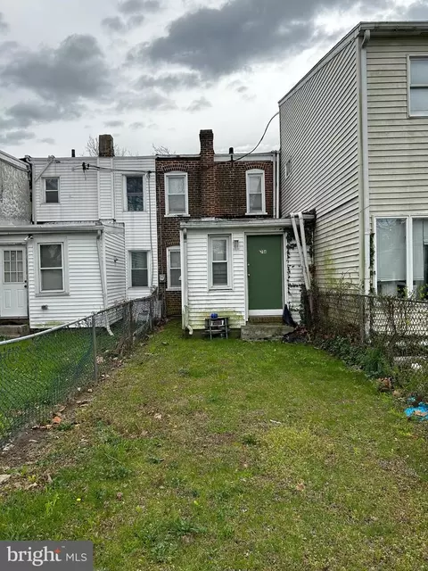 1704 W 11th St, Chester, PA 19013