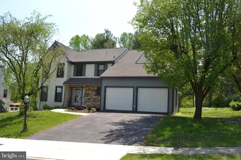 200 County Claire Ln, Aston, PA 19014