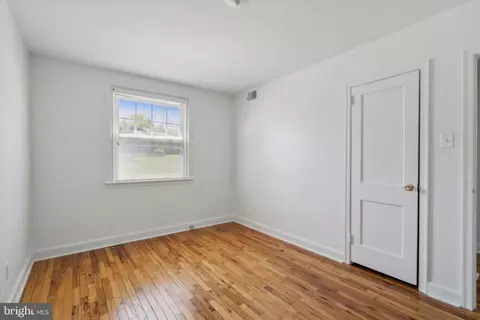 Bedroom - 500 E Lancaster Ave #104, Wayne, PA 19087 photo 3 of 3