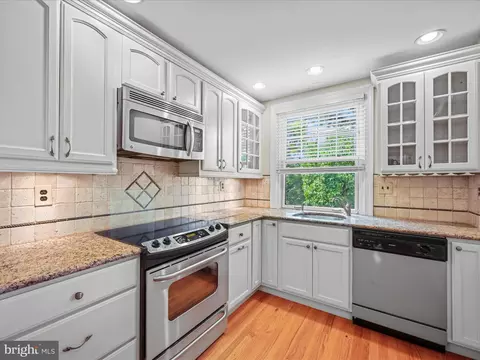 Kitchen - 500 E Lancaster Ave #102D, Wayne, PA 19087 photo 2 of 7