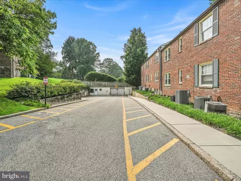 Exterior - 500 E Lancaster Ave #102D, Wayne, PA 19087 photo 3 of 6