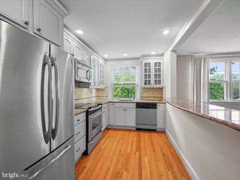 Kitchen - 500 E Lancaster Ave #102D, Wayne, PA 19087 photo 1 of 7