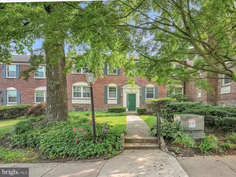 Exterior - 500 E Lancaster Ave #102D, Wayne, PA 19087 photo 1 of 6