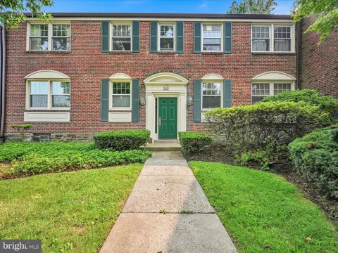 Exterior - 500 E Lancaster Ave #102D, Wayne, PA 19087 photo 2 of 6