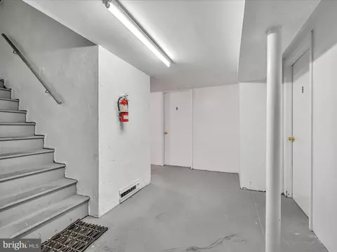 Entry Way - 500 E Lancaster Ave #102D, Wayne, PA 19087 photo 6 of 6