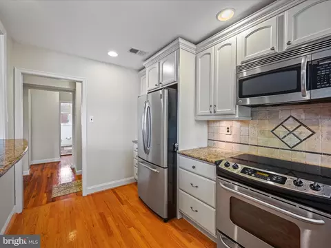 Kitchen - 500 E Lancaster Ave #102D, Wayne, PA 19087 photo 7 of 7