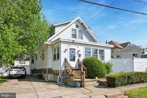 Exterior - 7 Cloverdale Ave, Upper Darby, PA 19082 photo 4 of 5