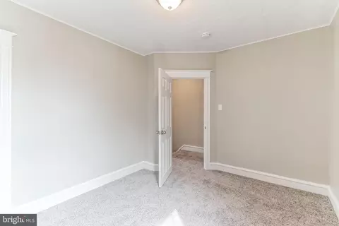 Bedroom - 226 Avon Rd, Upper Darby, PA 19082 photo 4 of 5