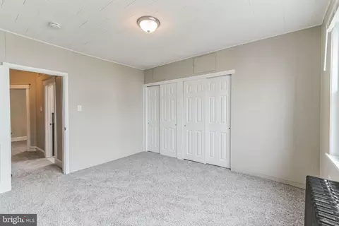 Bedroom - 226 Avon Rd, Upper Darby, PA 19082 photo 2 of 5