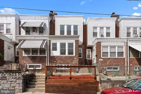 54 Lamport Rd, Upper Darby, PA 19082