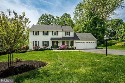 24 Todmorden Dr, Rose Valley, PA 19086