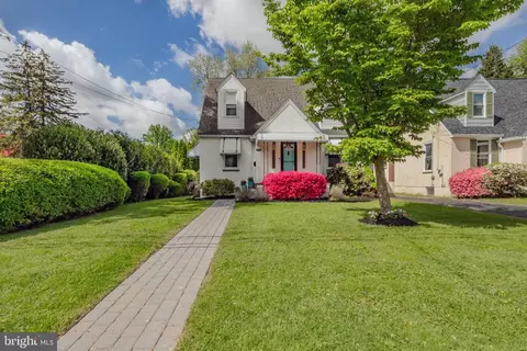 548 Central Ave, Havertown, PA 19083