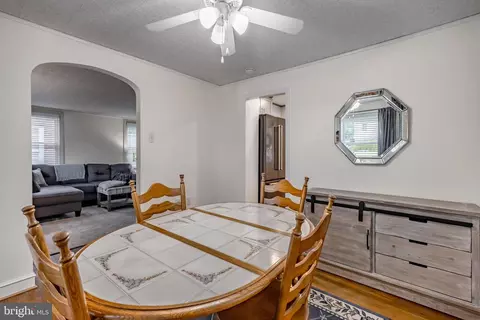 Dining - 36 N Brookside Rd, Springfield, PA 19064 photo 2 of 2
