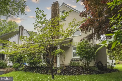 Exterior - 100 S Forest Rd, Springfield, PA 19064 photo 3 of 11