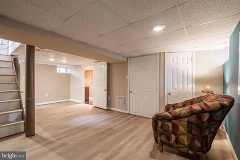 Entry Way - 100 S Forest Rd, Springfield, PA 19064 photo 2 of 5