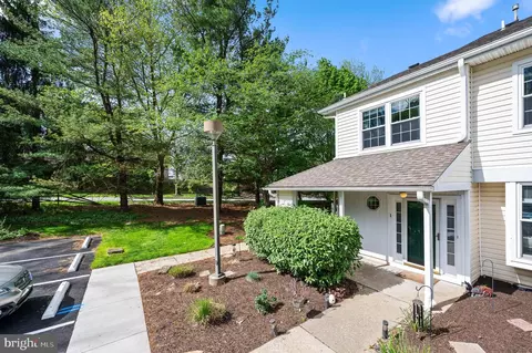 1 Ashley Ct #1, Glen Mills, PA 19342