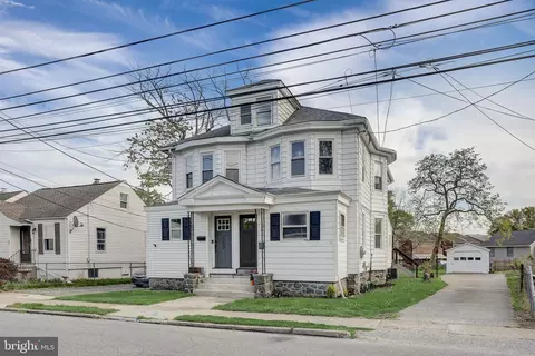 1652 Chichester, Linwood, PA 19061