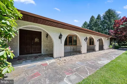 1663 Cold Spring Rd, Newtown Square, PA 19073 photo 2