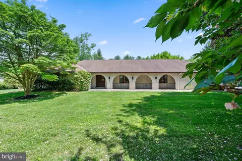 1663 Cold Spring Rd, Newtown Square, PA 19073
