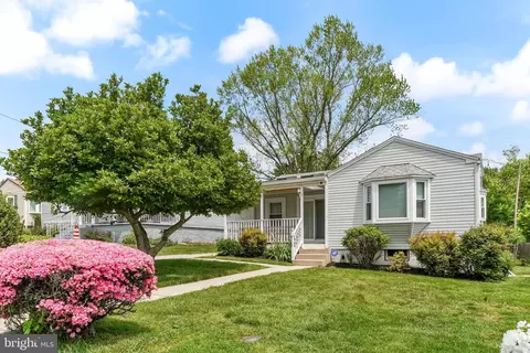 4925 Demaio Dr, Brookhaven, PA 19015