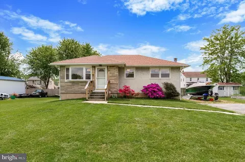 1125 Clements Ave, Marcus Hook, PA 19061