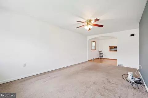 1125 Clements Ave, Marcus Hook, PA 19061 photo 2