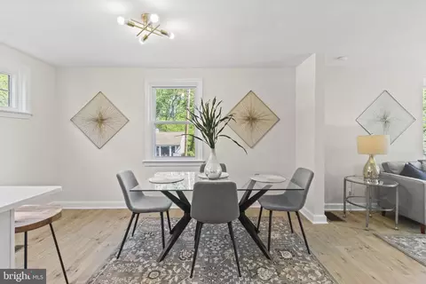 Dining - 262 E Avon Rd, Brookhaven, PA 19015 photo 3 of 3