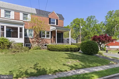 Exterior - 262 E Avon Rd, Brookhaven, PA 19015 photo 5 of 7