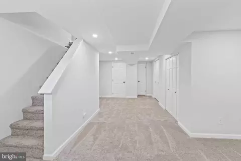 Entry Way - 262 E Avon Rd, Brookhaven, PA 19015 photo 4 of 6