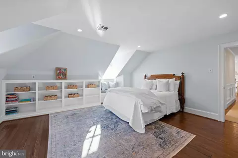 Bedroom - 4 Welwyn Rd, Wayne, PA 19087 photo 6 of 11
