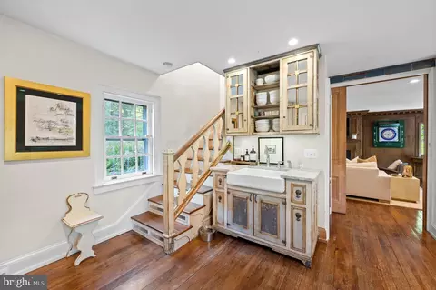 Entry Way - 4 Welwyn Rd, Wayne, PA 19087 photo 10 of 10