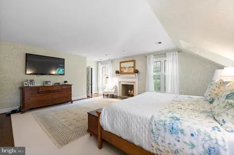 Bedroom - 4 Welwyn Rd, Wayne, PA 19087 photo 2 of 11