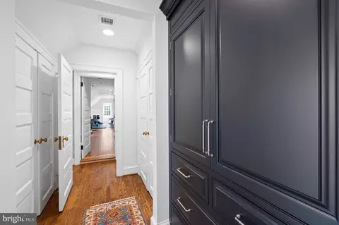 Entry Way - 4 Welwyn Rd, Wayne, PA 19087 photo 7 of 10