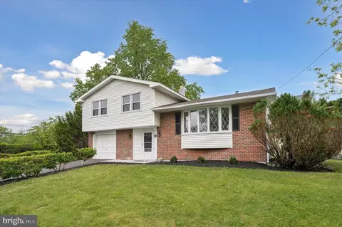 2829 Excelsior Dr, Aston, PA 19014