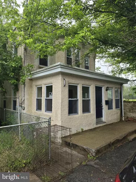 1800 Potter St, Chester, PA 19013