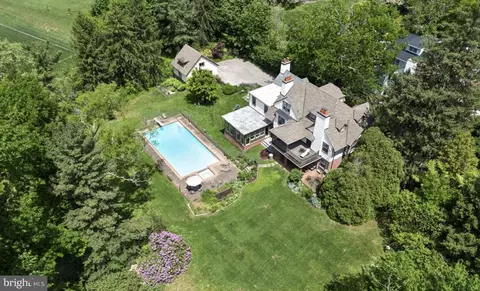 824 Buck Ln, Haverford, PA 19041