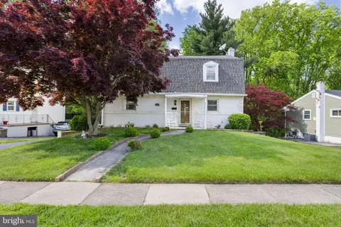 532 S Central Blvd, Broomall, PA 19008