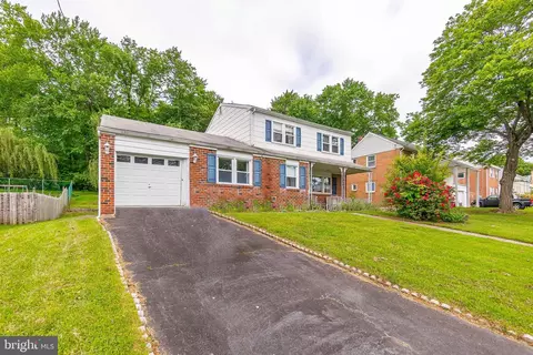 409 Camelot Dr, Brookhaven, PA 19015