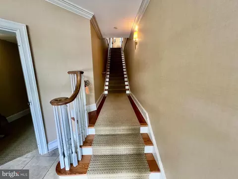 Entry Way - 102 Louella Ave #C3, Wayne, PA 19087 photo 9 of 10