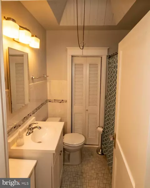 125 N Cedar Ln, Upper Darby, PA 19082 photo 13