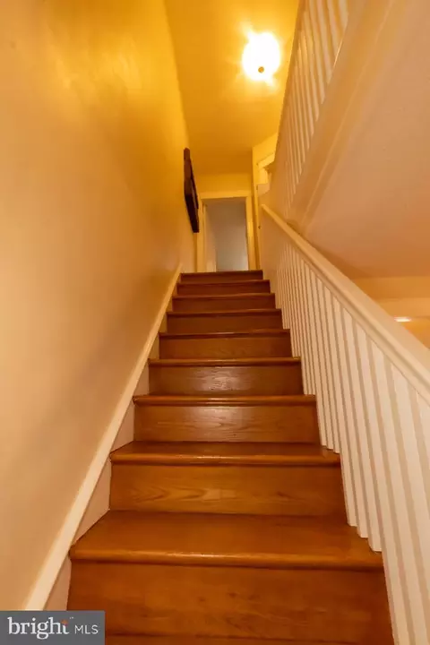 125 N Cedar Ln, Upper Darby, PA 19082 photo 9