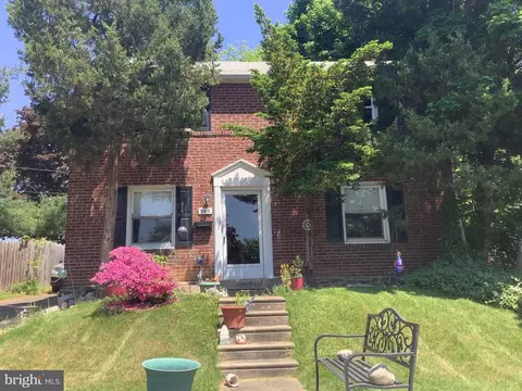 340 Morris Ave, Crum Lynne, PA 19022