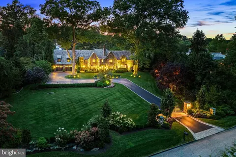 1 Blakeley Rd, Haverford, PA 19041