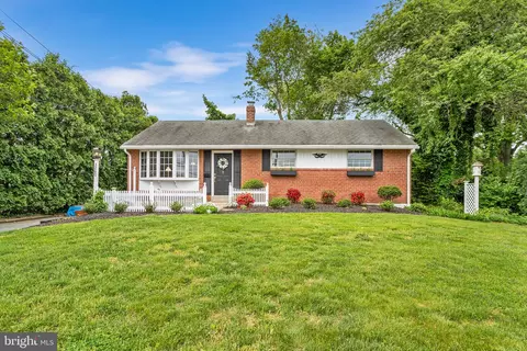 3260 Richard Rd, Aston, PA 19014