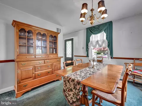 Dining - 485 Barker Rd, Springfield, PA 19064 photo 1 of 2