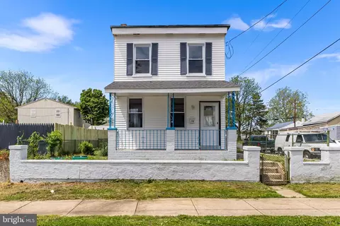 3400 W 3rd St, Marcus Hook, PA 19061