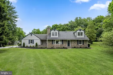 3214 Saint Davids Rd, Newtown Square, PA 19073