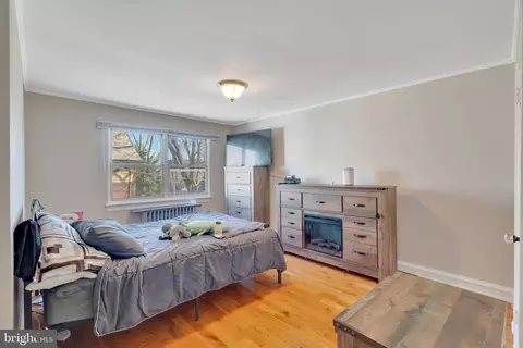 Bedroom - 253 Richfield Rd, Upper Darby, PA 19082 photo 1 of 5
