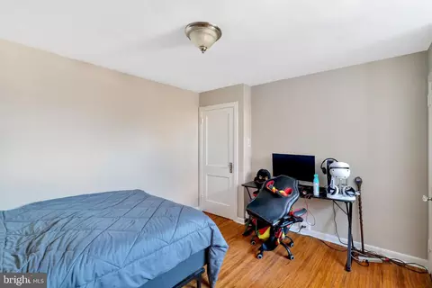 Bedroom - 253 Richfield Rd, Upper Darby, PA 19082 photo 5 of 5
